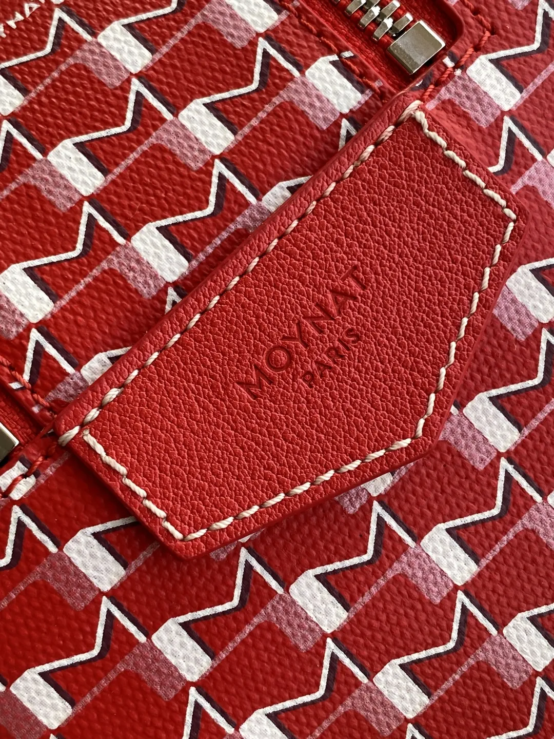 P480 MOYNAT 洗漱包 M Canvas 日常造型搭配满分加分的一款 生活防水袋，男女都可以驾驭！SIZE：24X12X13 CM🌹