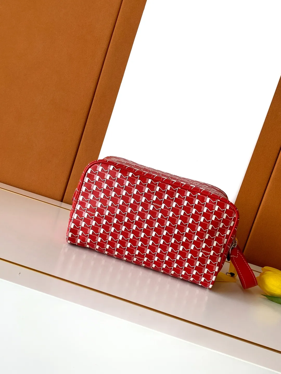 P480 MOYNAT 洗漱包 M Canvas 日常造型搭配满分加分的一款 生活防水袋,男女都可以驾驭!SIZE:24X12X13 CM🌹