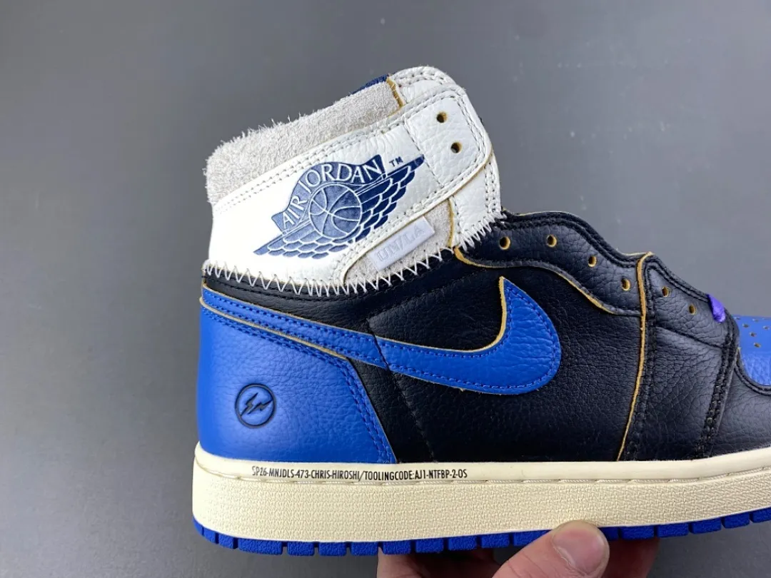 PK版 Air Jordan 1 Hi 藤原浩 UN大闪电 黑兰白紫 色 货号：IO7847-001 日期：2026 年春季 18原装版本PK，37号码36-47.5出货4-0