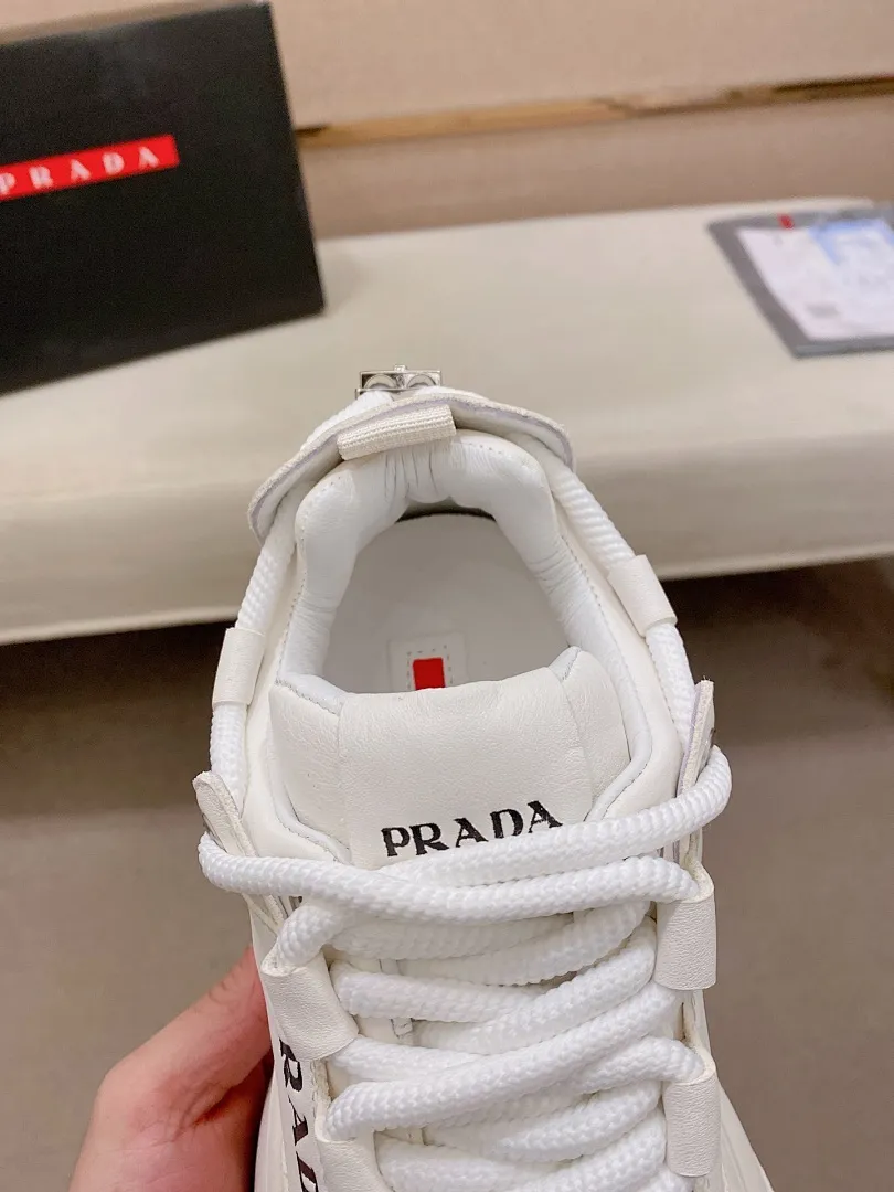 PRADA 118