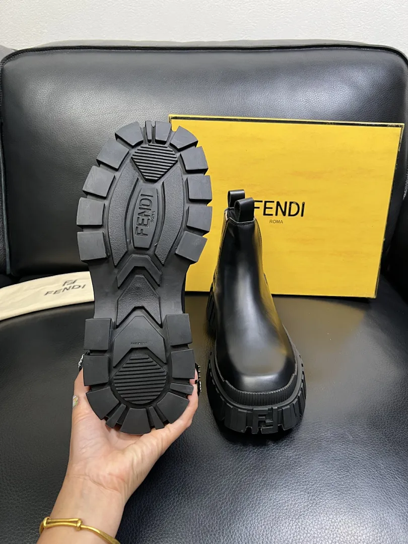 FENDI 213