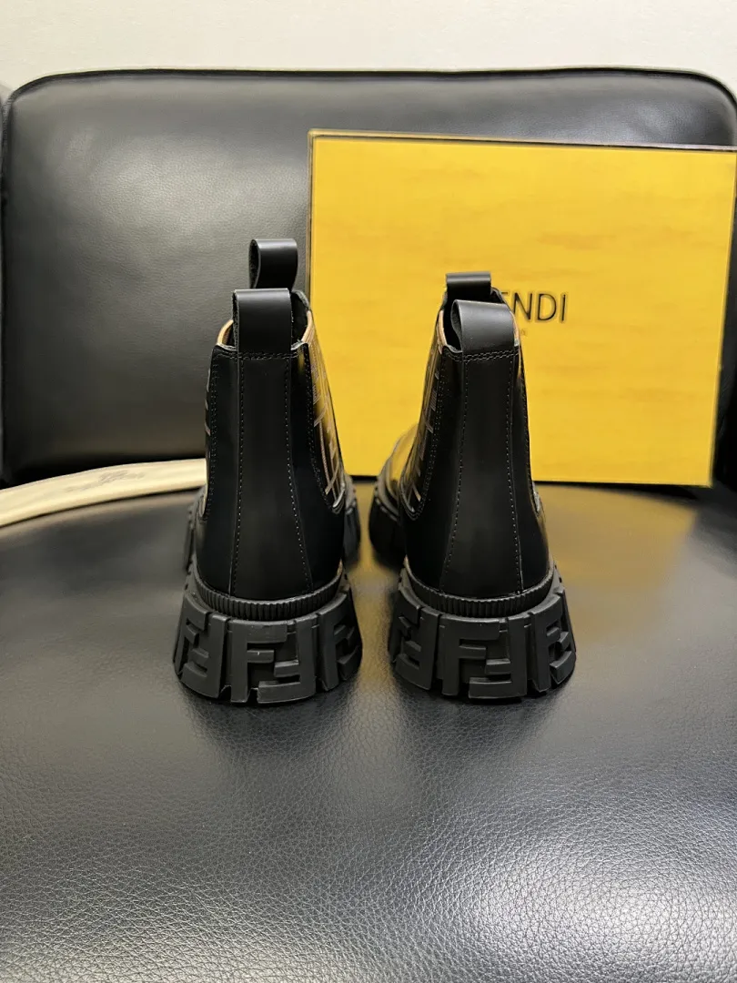 FENDI 213