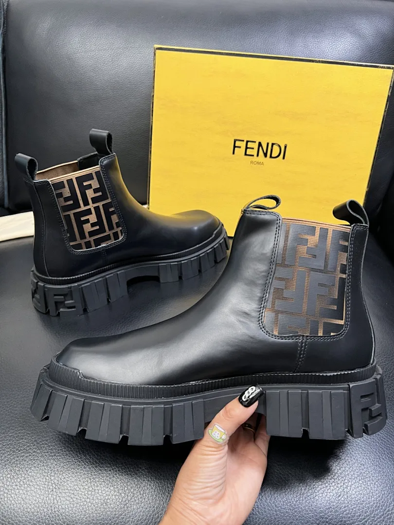 FENDI 213