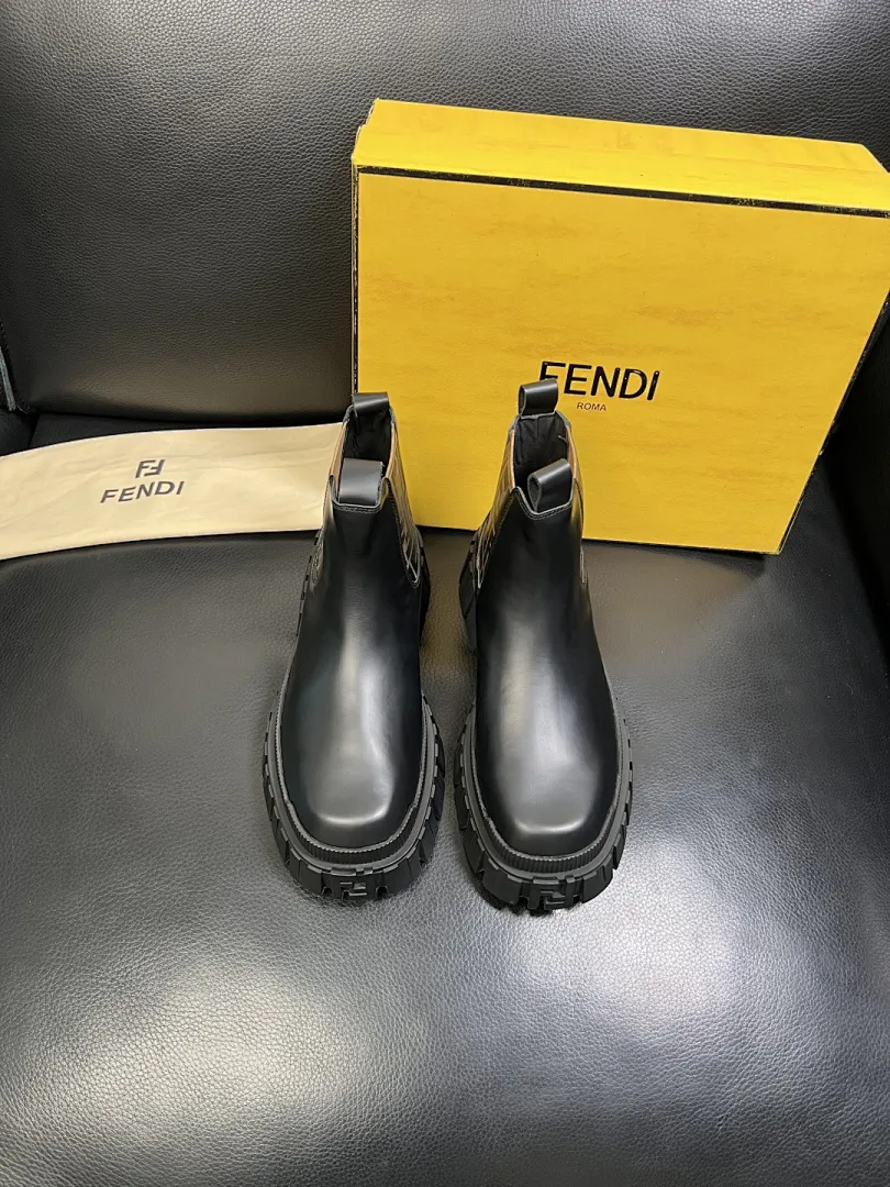 FENDI 213
