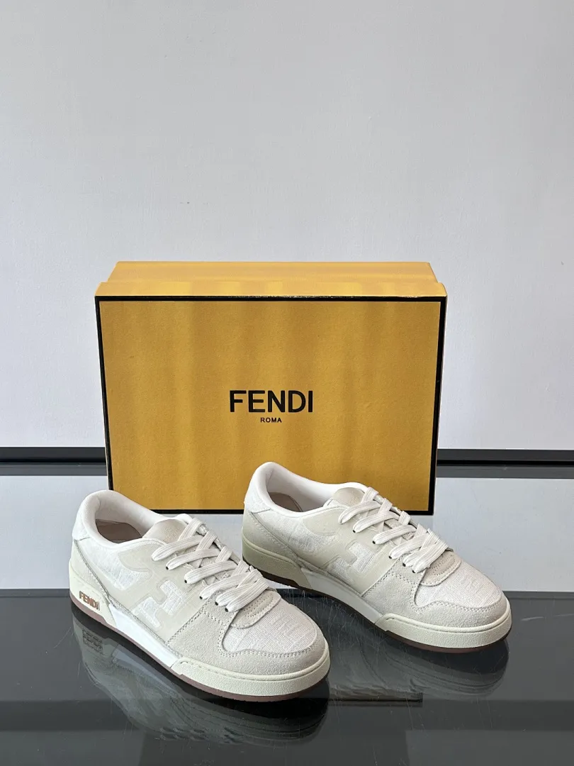 FENDI 233