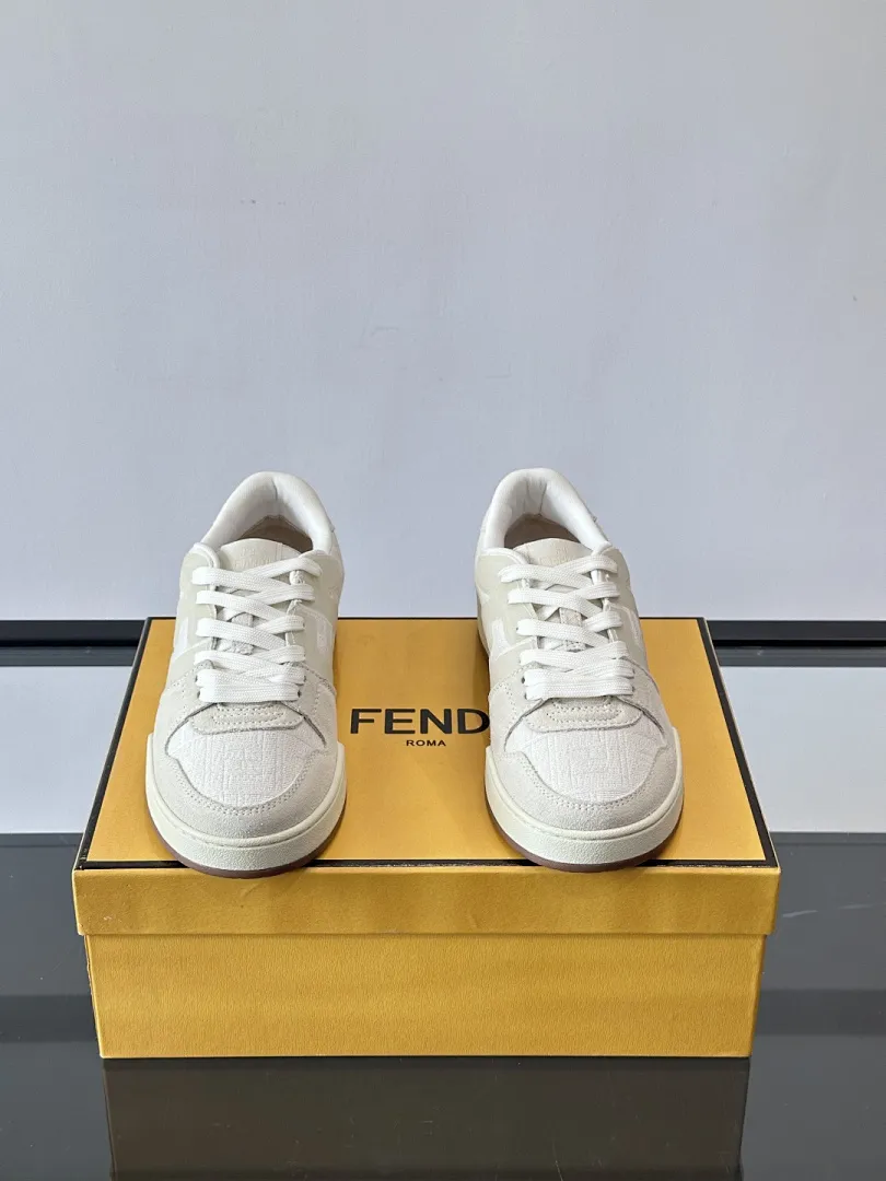 FENDI 233